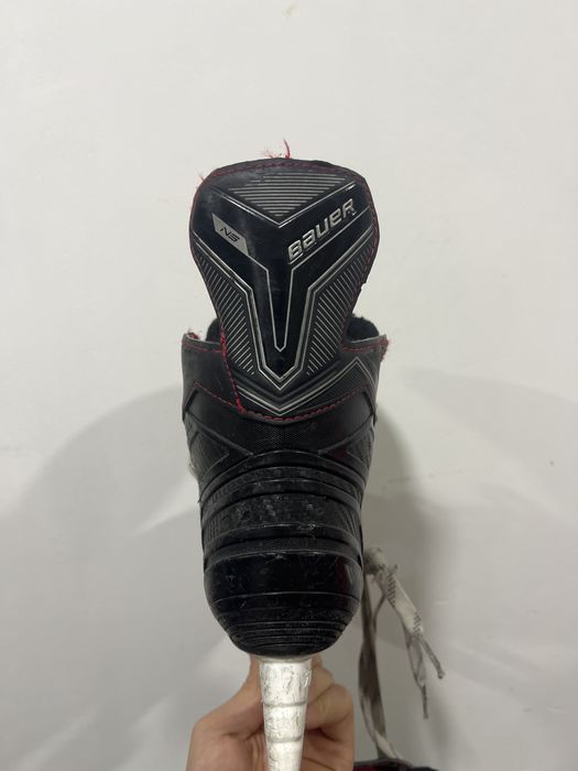 Хоккейные коньки