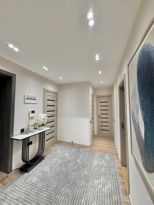 Продается 3хком в центре