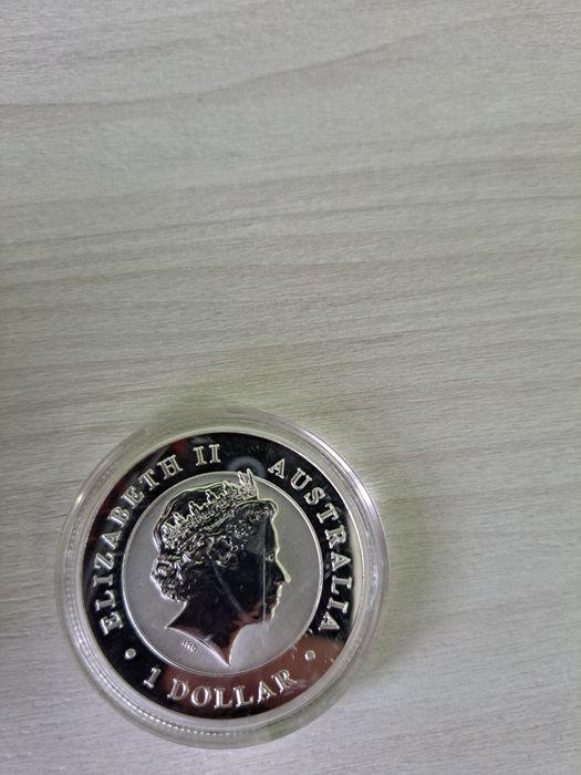 Реплики на инвестиционни монети
