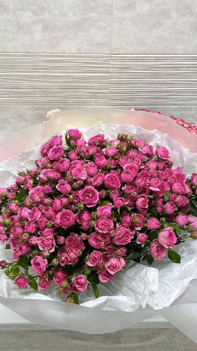 Букет кустовых роз
