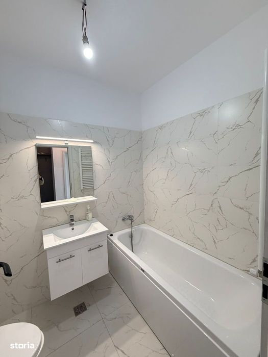 Garsoniera Decomandata - Bloc Nou - Prima Inchiriere