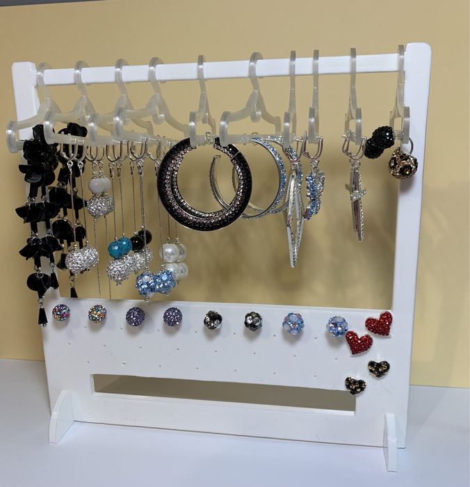 Поставка за обеци + 10бр закачалки