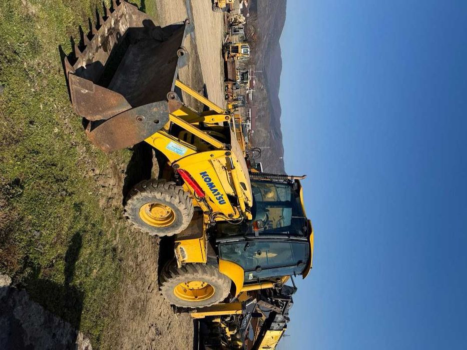 Dezmembrez buldoexcavator Komatsu WB93 - R5