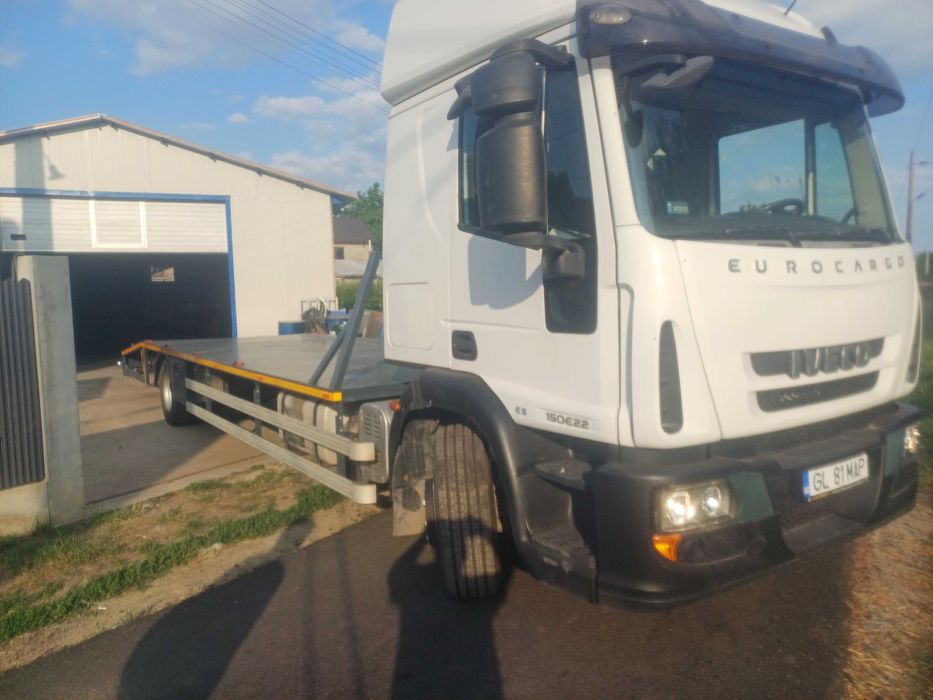 Tractari Tecuci. /Platformă  Auto