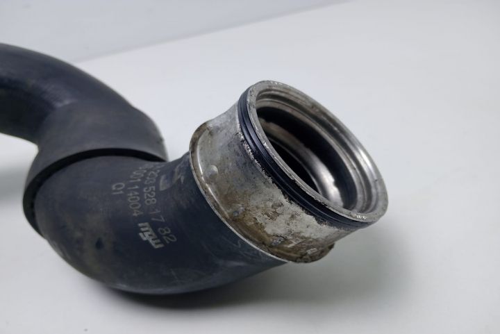 Furtun Intercooler  A2035281782 Mercedes-Benz C-Class W203