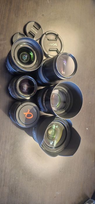 Vand camera foto Sony a77 + obiective