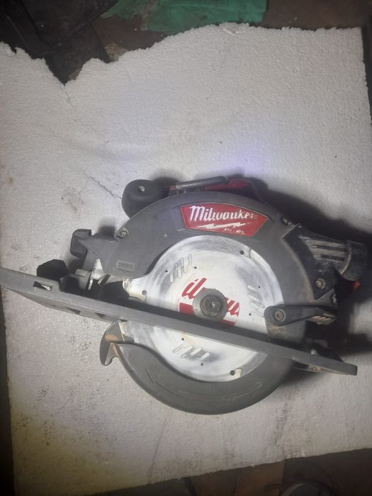 Milwaukee circula ccs55 fuel