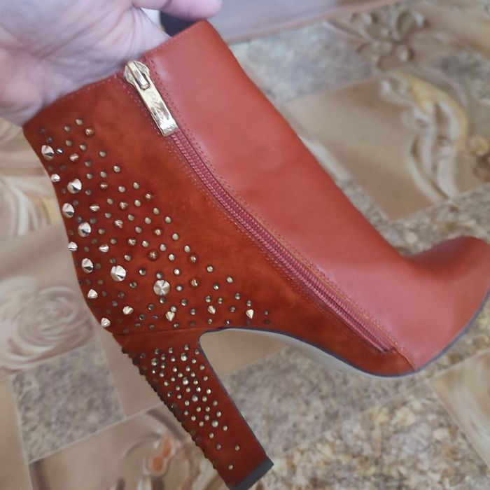 Кожаные сапоги (весна) новые