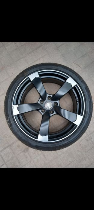 Vând urgent anvelope