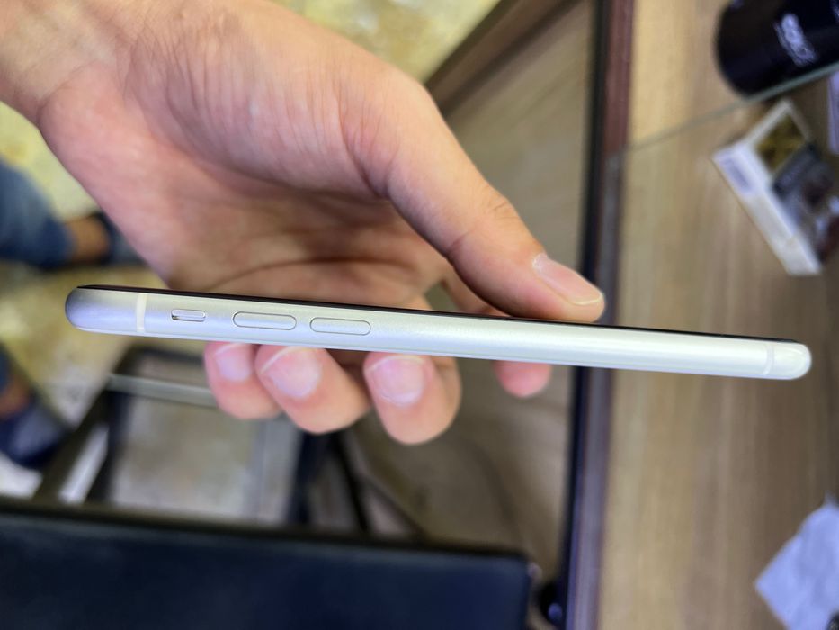Iphone 11 oq Ramgidan 64 tali