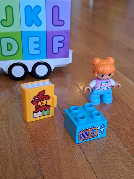 Lego Duplo конструктор камион с английската азбука
