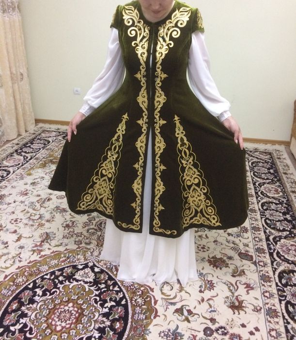 Камзол мен койлек сатылады