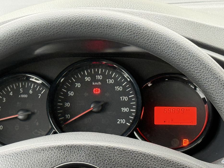Dacia Sandero 2014 - 69.000KM - 1.2 Benzina - fara dotari