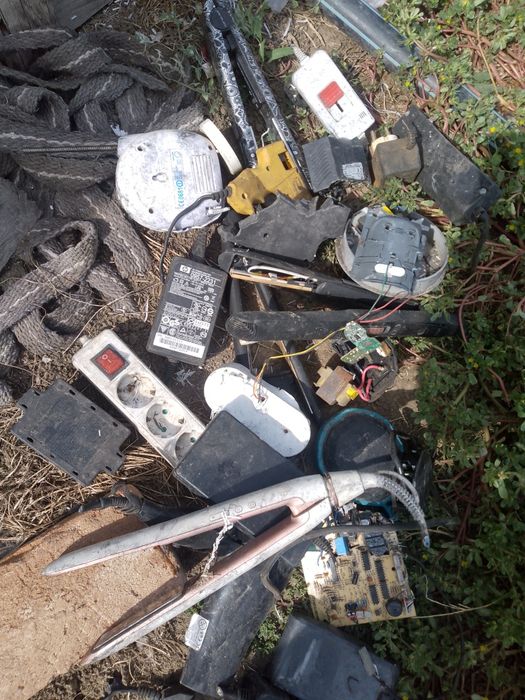 Електронна скрап.