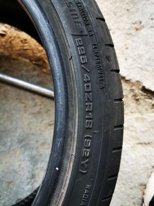 2 броя 225/40/18 дот:2019 Dunlop Sport maxx
