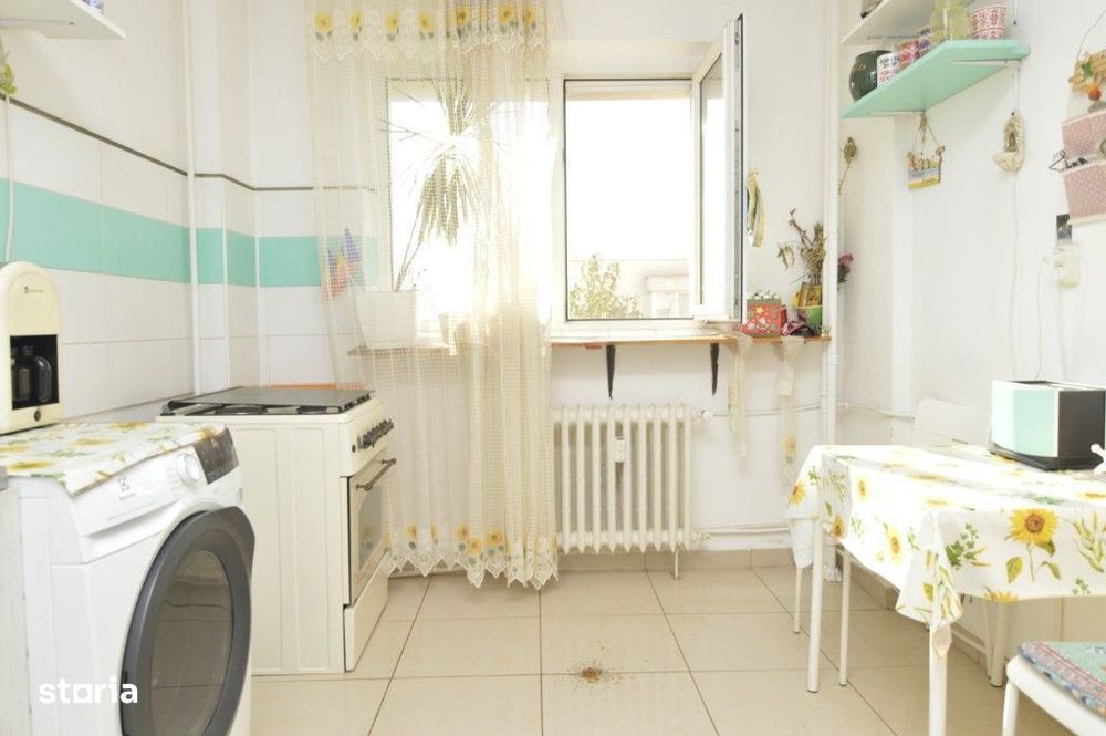 2 Camere - Bloc Anvelopat An 1982 - Metrou Dristor