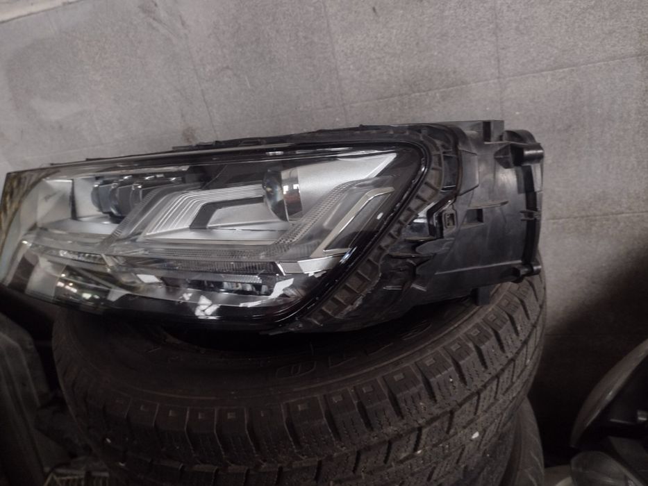 Audi Q7 фар до 2019