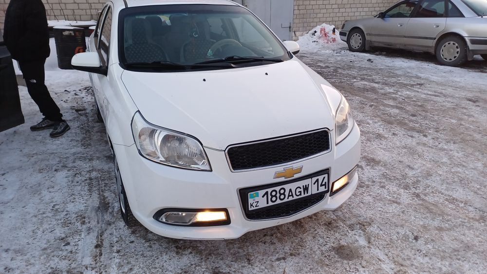 Продам нексию в отличном состоянии