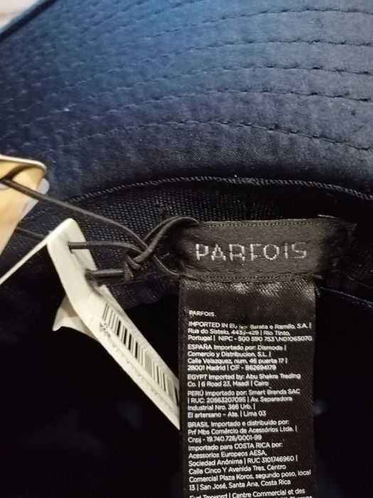 Шапка с периферия - Parfois. Size 57. Цена 25лв. Нова!