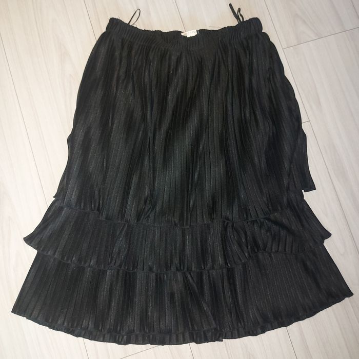 Vand fusta mărimea 38