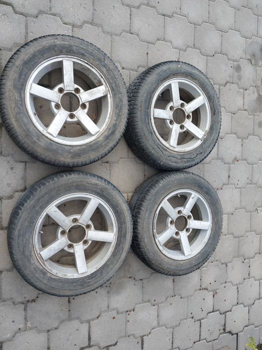 Диски R16 на Ниву. С резиной.
