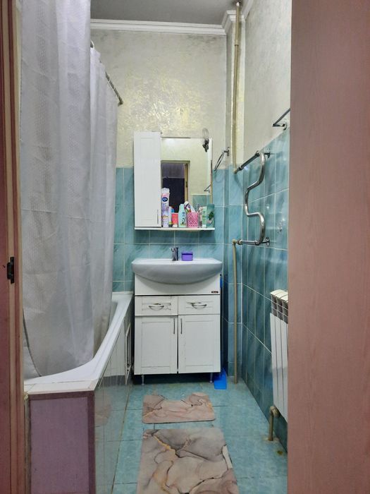 Продаётся 2 ком квартира мкр Зердели