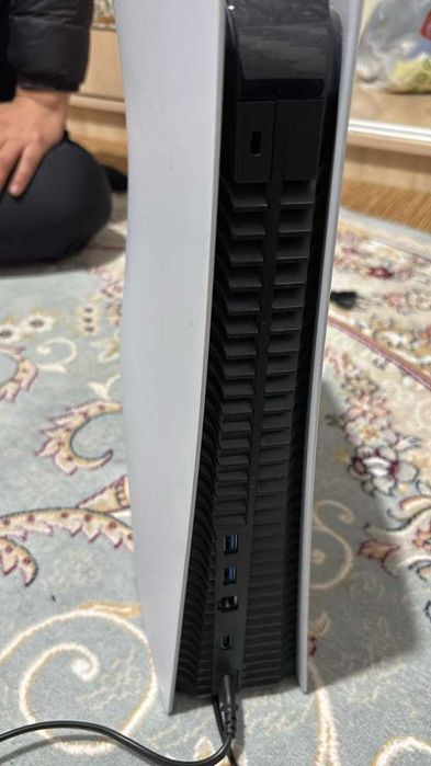 срочно продам PS5