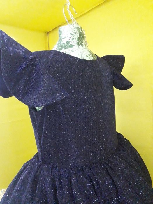 Нарядное платье для девочки