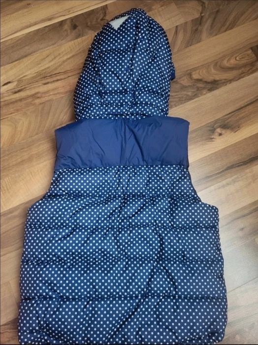 Vesta h&m mărimea 110