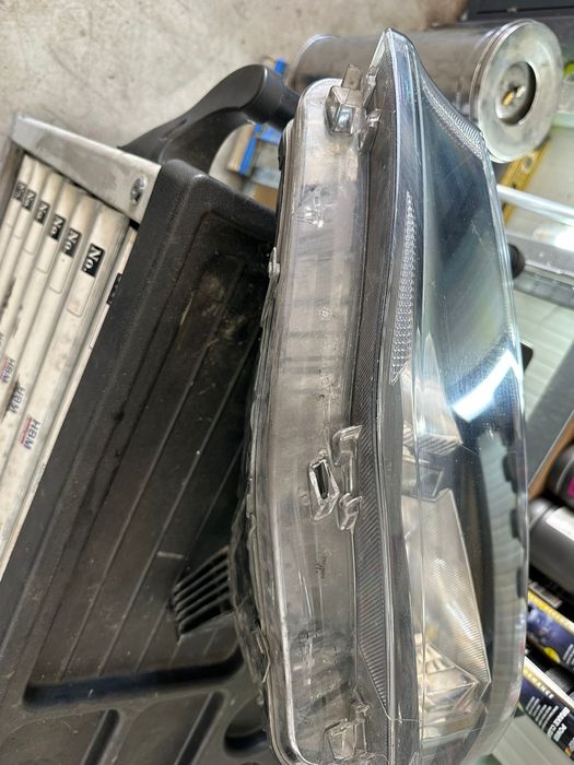 Ляв фар за Vw кади 2022г