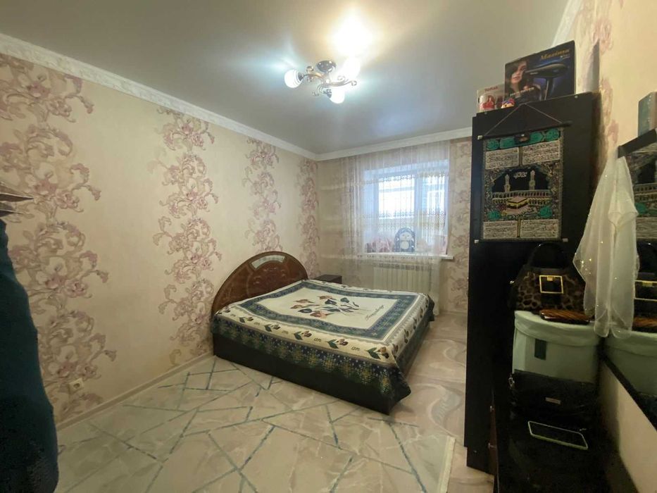 Продам 3 комн.кв. (Золотой Квартал)