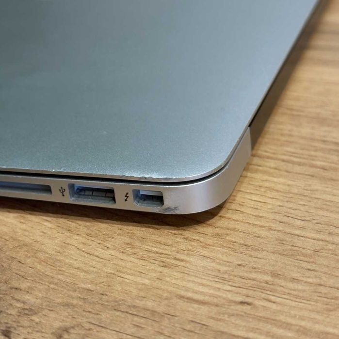 MacBook Air 13 2017 i5 SSD 500GB RAM 8GB Silver - GARANTIE 12 LUNI | TrueGSM