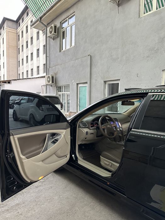 Toyota camry 40 черный цыет
