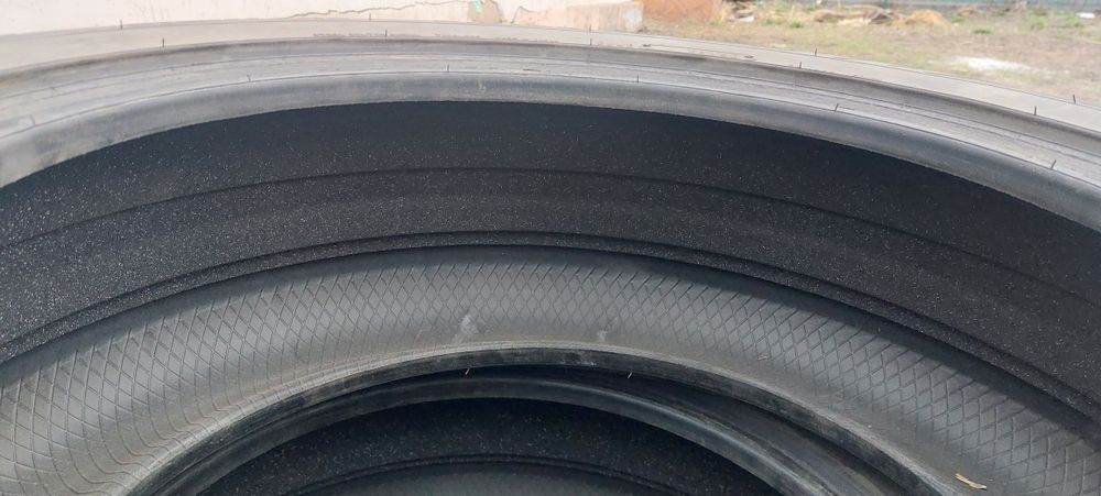 Продаю шина 215.55.