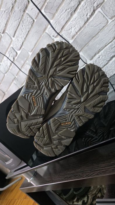 Оригинальные кроссы Humtto