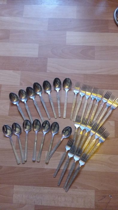 Столовые приборы