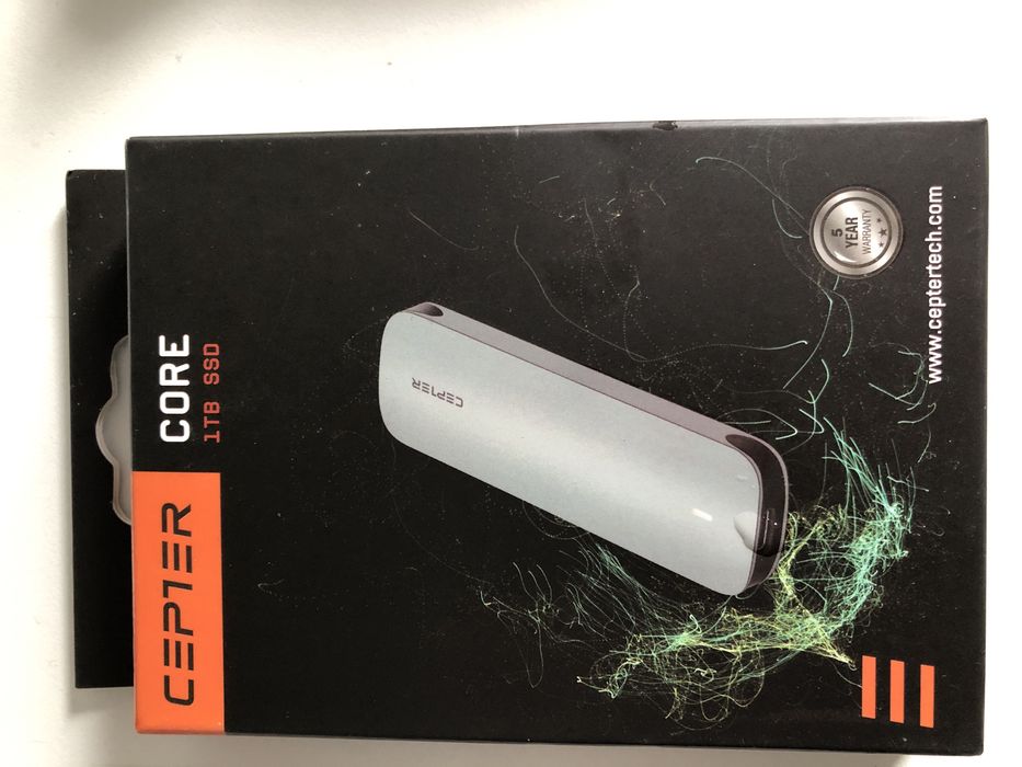 SSD portabil 1Tb,si 512 Gb,sigilate