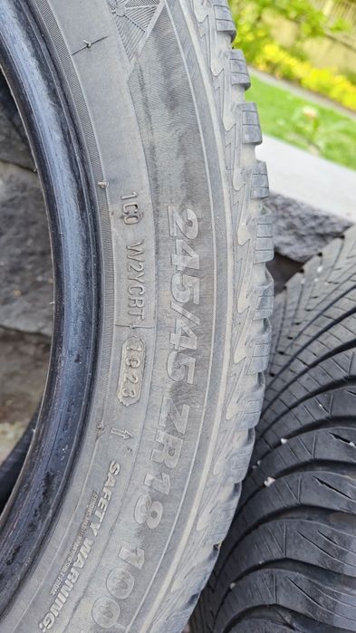 Vand 2 anvelope Kumho 245/45 R18 Solus 4 S all seasons