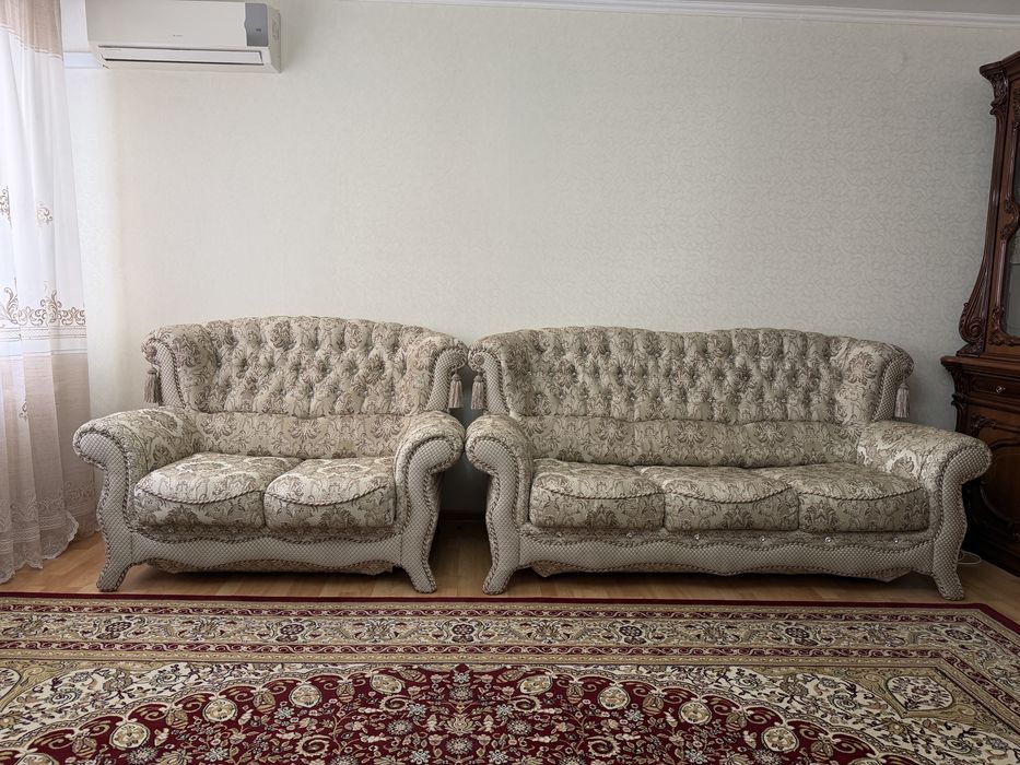 Продам диваны 3+2
