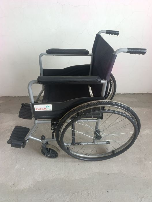 Продам инвалидную коляску
