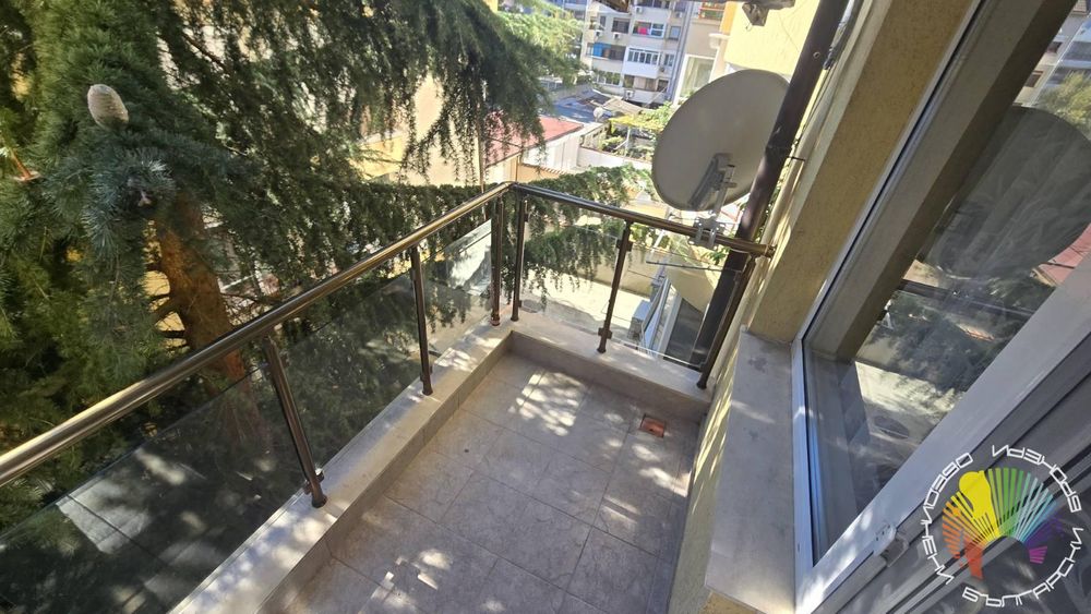 Дава се под наем Двустаен апартамент в Бургас, Център - 70 кв.м за 408 € - Снимка #10