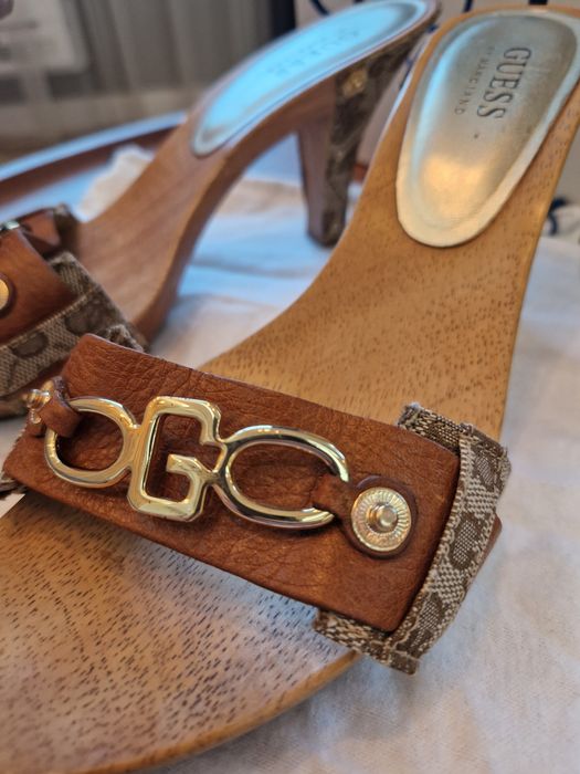 Guess - Дамски обувки с ток