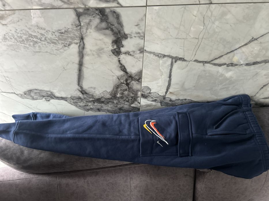 Ново оригинално долнище Nike