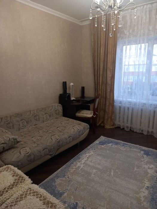 Продается 2-комнатная в центре СРОЧНО