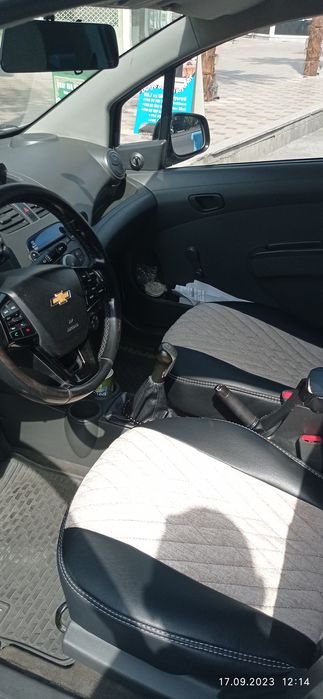 Спарк продаю в хорошем состоянии не битая вторая рука меняю на новые