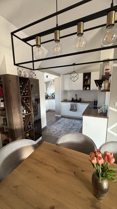 Продава се Тристаен апартамент в Пловдив, Коматевски възел - 200 кв.м за 1075 €/кв.м - Снимка #3