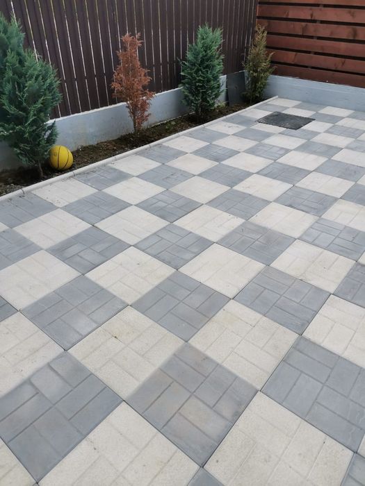 Pavaje Pavele Model 40x40 cu 10x10 de la 42lei mp Montaj