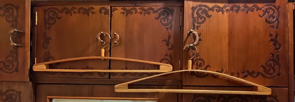 Продам плечики деревянные ручная работа