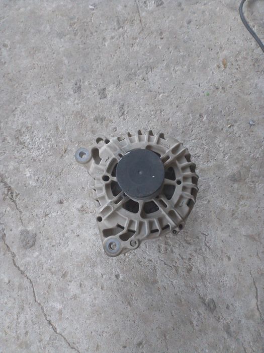 Vînd alternator vw crafter van 2016 motor 20 tdi