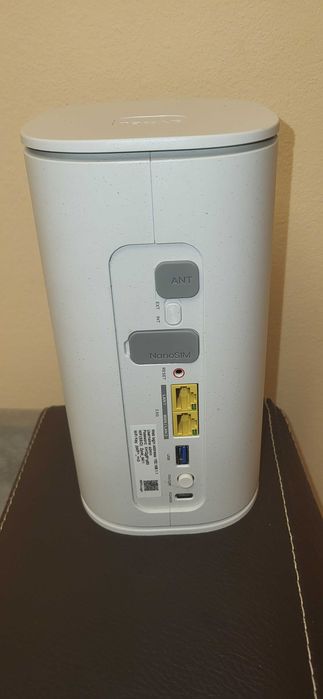 ZYXEL 5G NR Indoor Router cu Sim CPE WIFI 7 Model NR5307 liber retea 750 lei